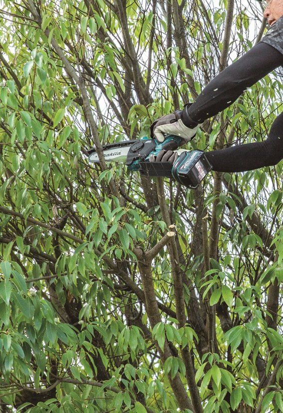 Makita UC029GZ01 aku prořezávací pila 150 mm Li-ion XGT 40V bez aku Z