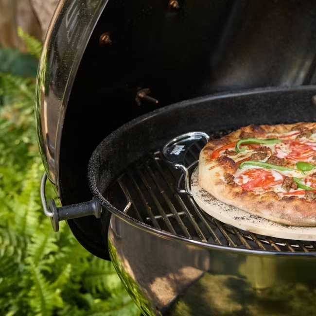 Weber 1502205  Master Touch GBS C-5755 57 cm Ocean Blue gril na dřevěné uhlí