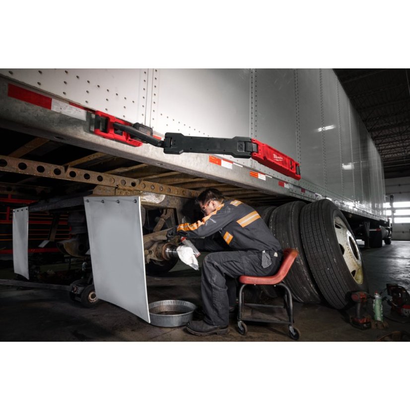 Milwaukee M18 ABL-0 plošné světlo s výložníkem bez aku 4933498147