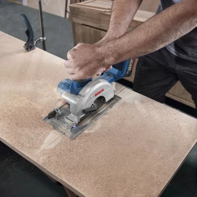 Bosch GKS 18V-51 aku okružní pila 18V bez aku 06019M3120
