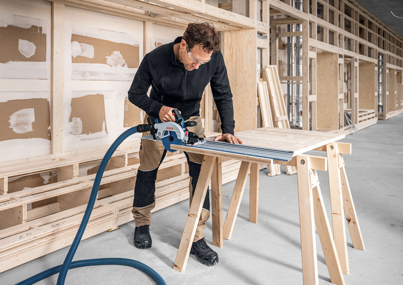 Bosch GKS 18V-57-2 GX aku okružní pila 18V bez aku 06016C1001