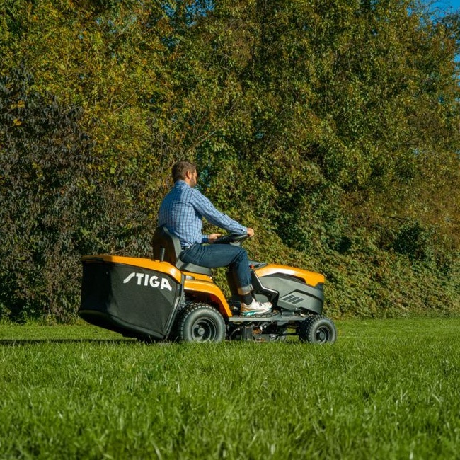 Stiga Estate 384e ePower PRO bateriový zahradní traktor bez aku