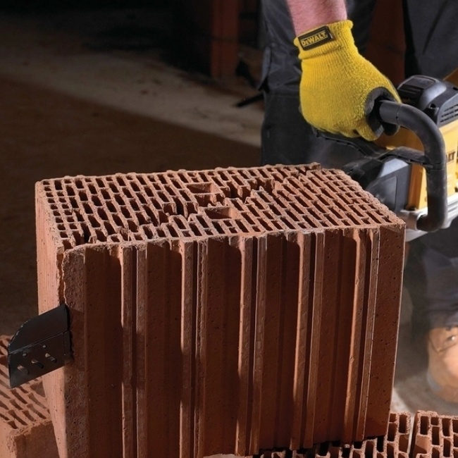 Dewalt DWE397-QS stavební pila Alligator 1700W