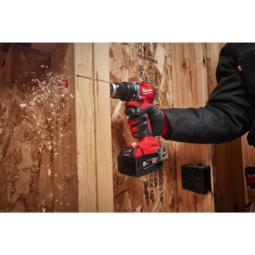 Milwaukee M18 BLPDRC-502C aku příklepová vrtačka 2x5Ah 4933492826