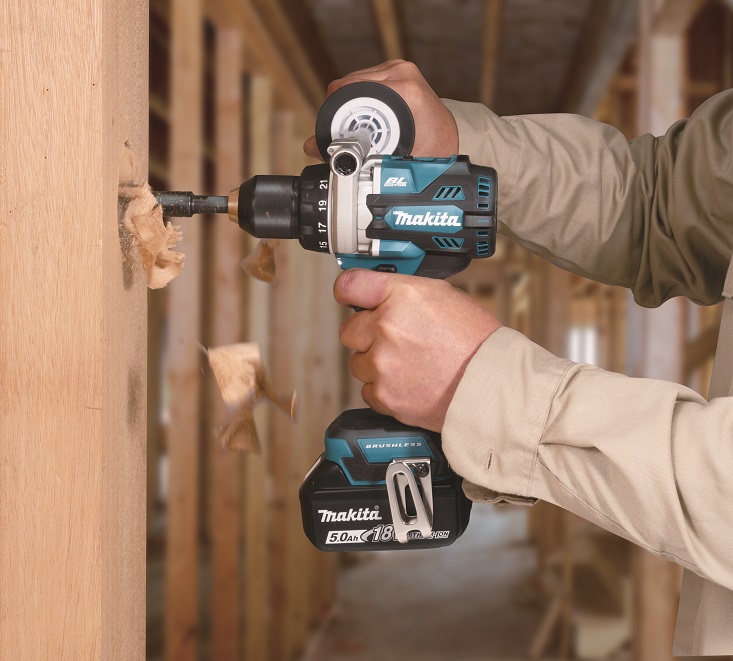 Makita DDF492RTJ aku bezuhlíkový šroubovák Li-ion LXT 18V 2x5 Ah Makpac