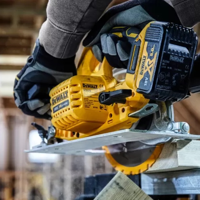 Dewalt DCK865P4T sada aku nářadí 18V XR DCD796, DCF900, DCH273, DCG405, DCS570, DCS367, DCS334, DCS355 4x5,0 Ah