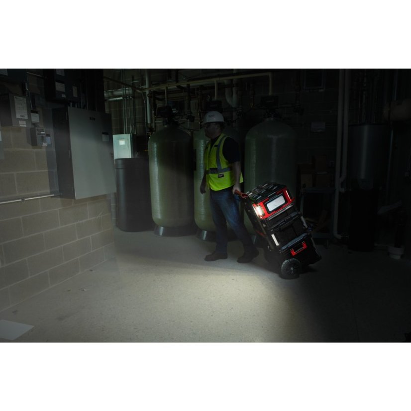 Milwaukee M18 POALC-0 Světlo a nabíječka Packout bez aku 4933478120