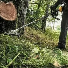 Dewalt DCMASBC1N křovinořezový nástavec pro motorovou jednotku Split Boom DCMAS5713