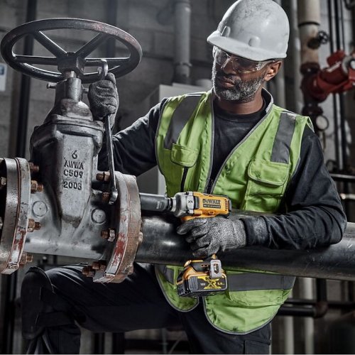 Dewalt DCF892P2T aku rázový utahovák 18V 2x5Ah