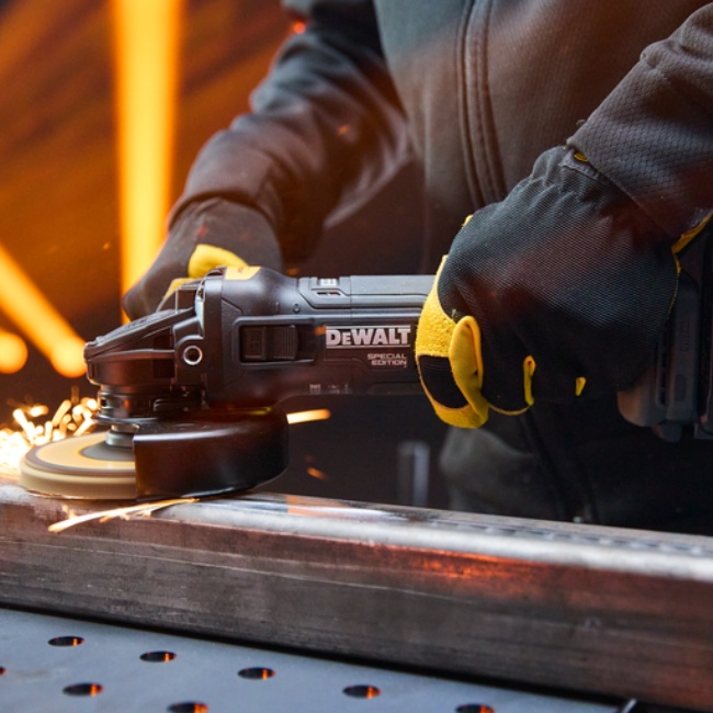 Dewalt DCG45MNT aku uhlová bruska 125 mm edice McLaren 18V bez aku
