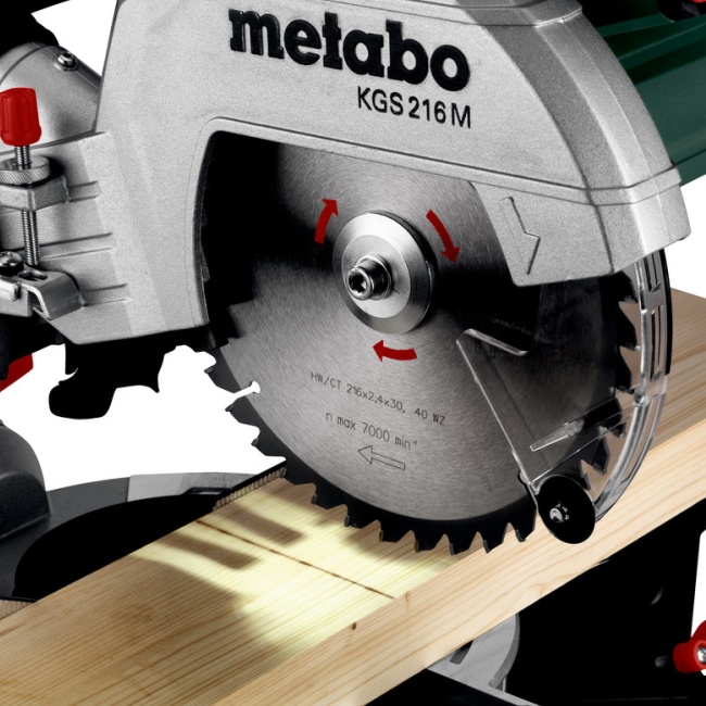 Metabo 613216000 KGS 216 M pokosová pila s pojezdem