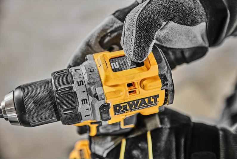 DeWALT DCD800NT-XJ 18 V XR vrtačka, kroutící moment 90/34 Nm, otáčky  0 -650-2000 ot./min, bez baterie a nabíječky