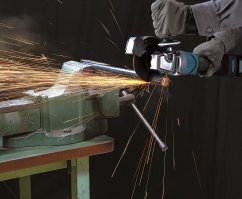 Makita GA050GZ aku úhlová bruska 125mm Li-ion XGT 40V bez aku Z