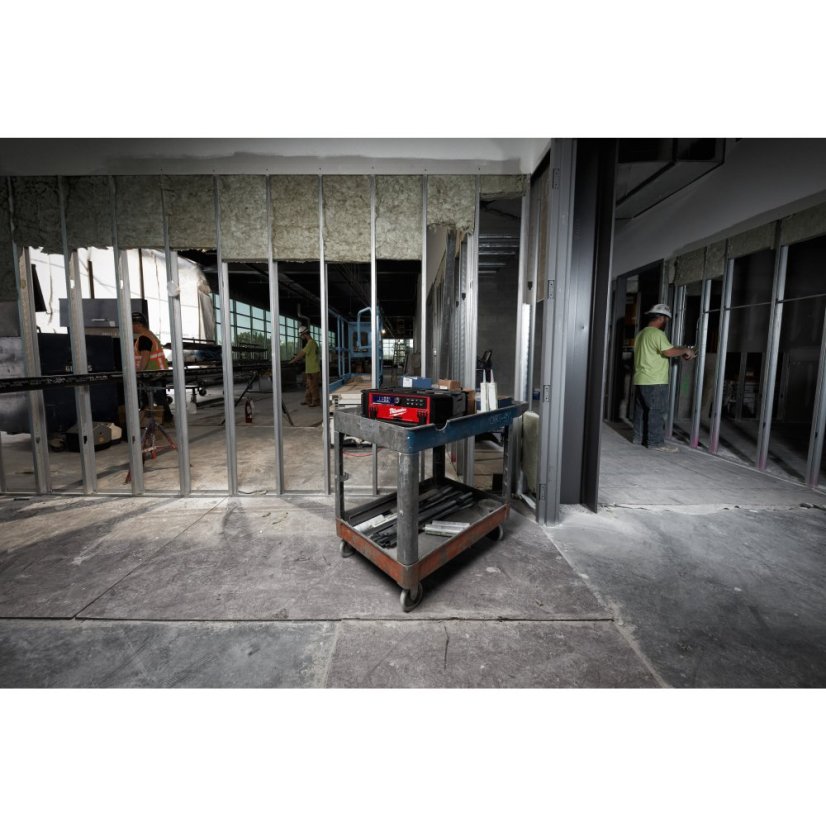 Milwaukee M18™ PRCDAB+-0 PACKOUT™ rádio nabíječka 4933472112