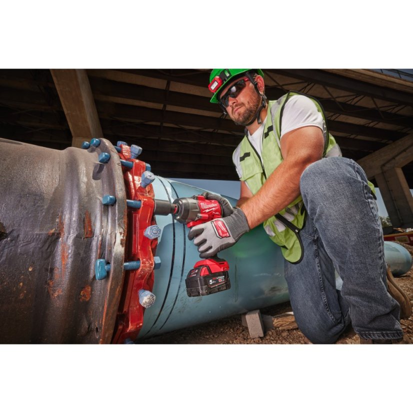Milwaukee M18 FUEL™ FHIW2F12-502X rázový utahovák s vysokým krouticím momentem a pojistným koužkem 4933492783