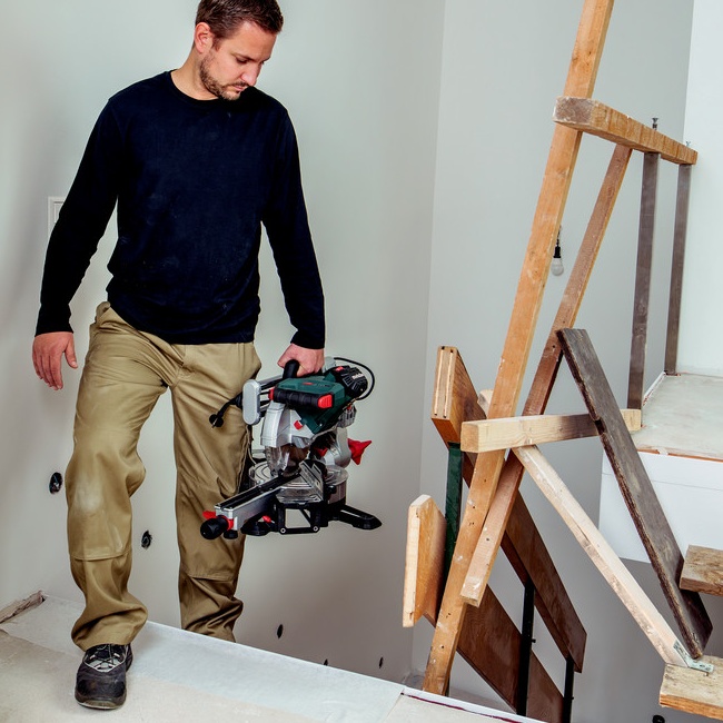 Metabo KGSV 216 MC pokosová pila s pojezdem 615216000