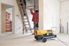 Master B 70 CED mobilní naftové topidlo s přímým spalováním 20 kW