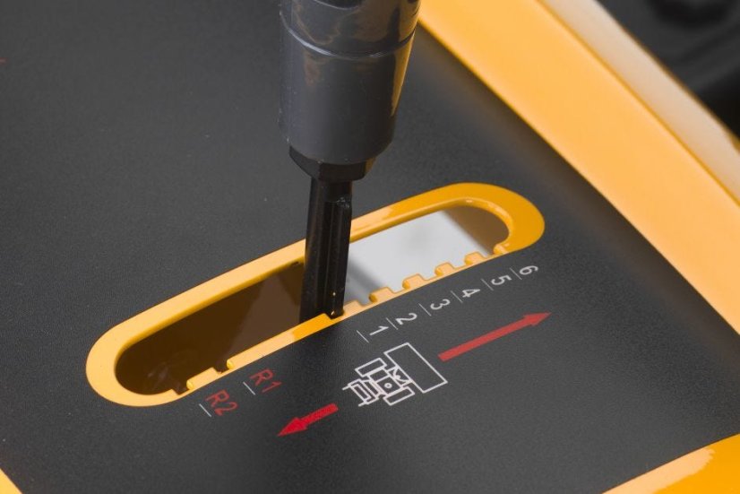 Stiga SWS 800 GE motorový kartáč