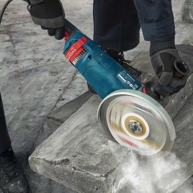 Bosch 06018C3300 GWS 24-230 JZ úhlová bruska 230mm 2400W