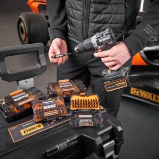 Dewalt DCD85MP2T aku příklepová vrtačka edice McLaren 18V 2x5Ah