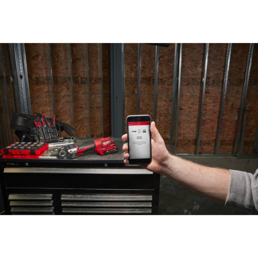 Milwaukee M18 HCCT-201C FORCE LOGIC Hydraulické krimpovací kleště na kabely 53 kN  1x 2Ah 4933451194