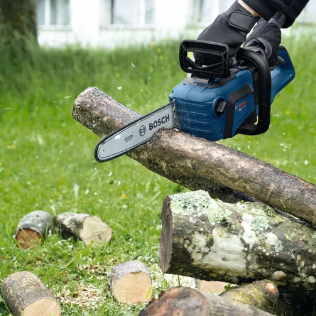 Bosch GKE 18V-30 aku řetězová pila 18V bez aku 06008D3200