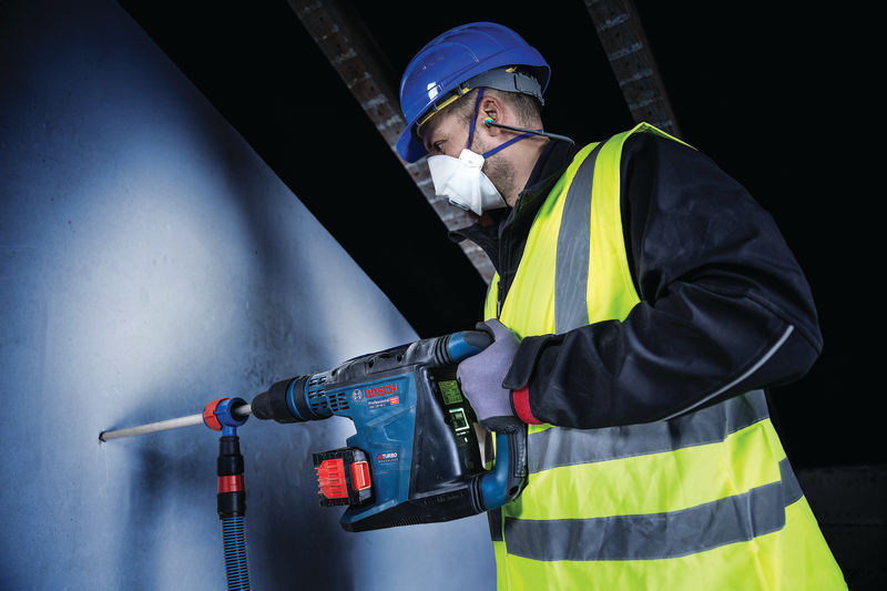 BOSCH EXPERT Startovací sada 2× EXBA18V-150 15 Ah + EXAL18V-160