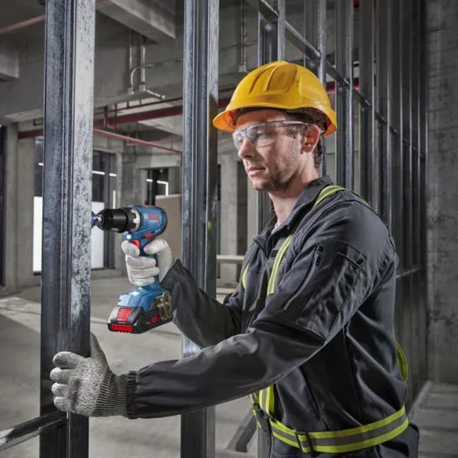 Bosch GSR 18V-65+GBH 18V-22+GWS 18V-8 aku sada nářadí 18V 2x 4Ah 0615A50094