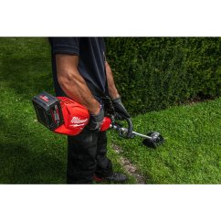 Milwaukee M18 FOPHLTKIT2-0 aku set pohonné hlavy a nástavcem strunová sekačka bez aku 4933492663