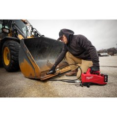 Milwaukee M18 HMP700-501 hydraulické mini čerpadlo 700 bar 1x5Ah 4933493921