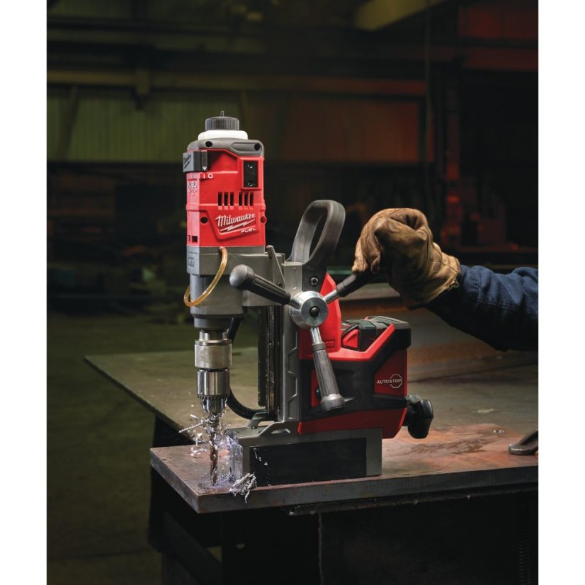 Milwaukee M18 FMDP-0C aku magnetická vrtačka s permanentním magnetem bez aku 4933451636
