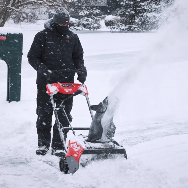 Milwaukee M18 F2SSBL-0 aku sněhová fréza bez aku 4933500054