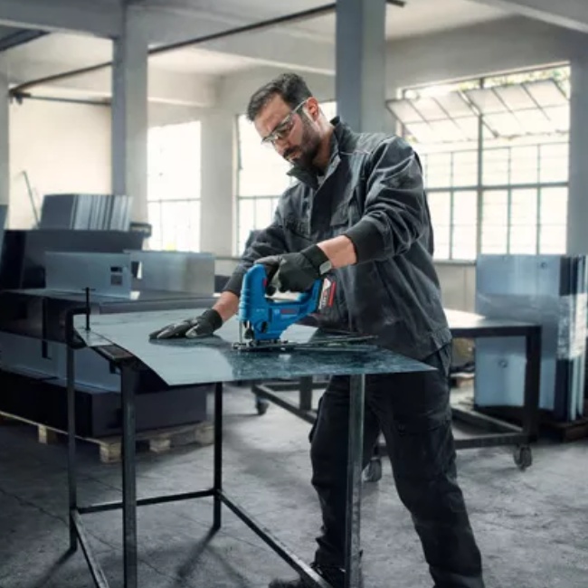 Bosch GST 183-LI aku přímočará pila 18V bez aku 06015B7020