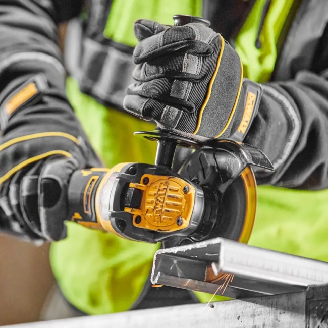 DeWALT DCG409VSNT aku  úhlová bruska 125 mm FLEXVOLT ADVANTAGE s regulací otáček 18 V XR kufr TSTAK bez aku