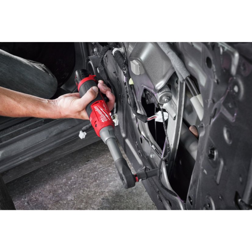 Milwaukee M12 FUEL™ FHIR38LR-0 ⅜″ vysokorychlostní ráčna s prodlouženou hlavou 4933480791