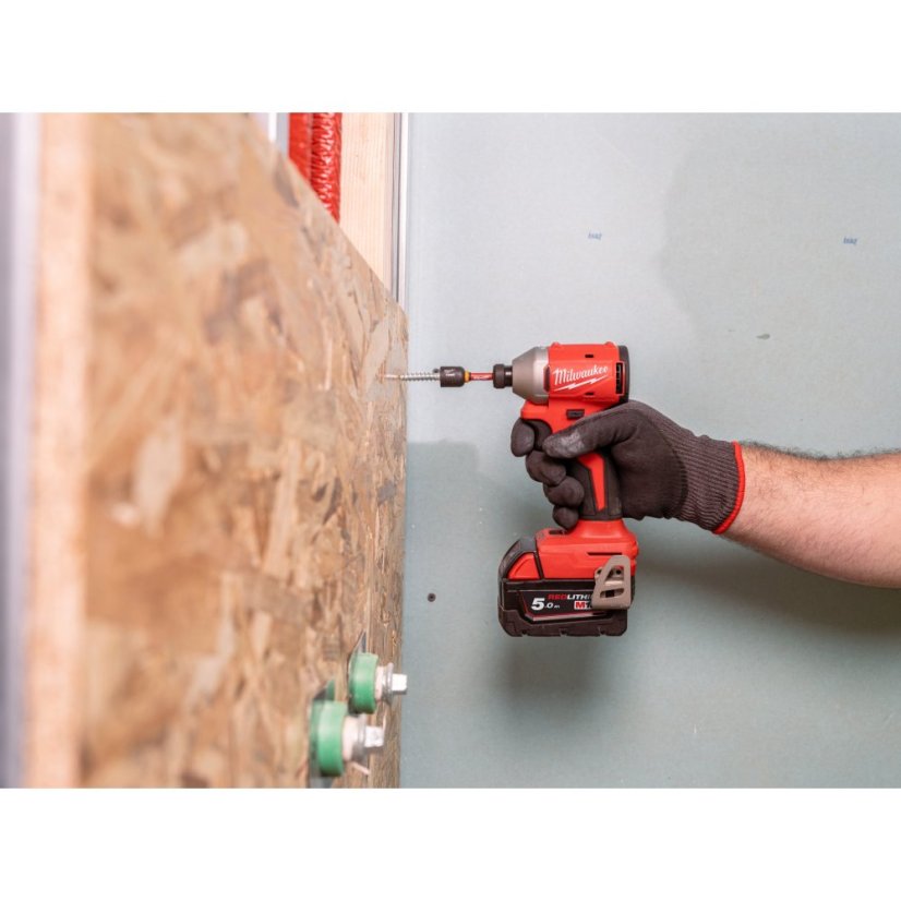 Milwaukee M18 BLIDRC-402C aku rázový utahovák 1/4" Hex 2x4Ah 4933492840