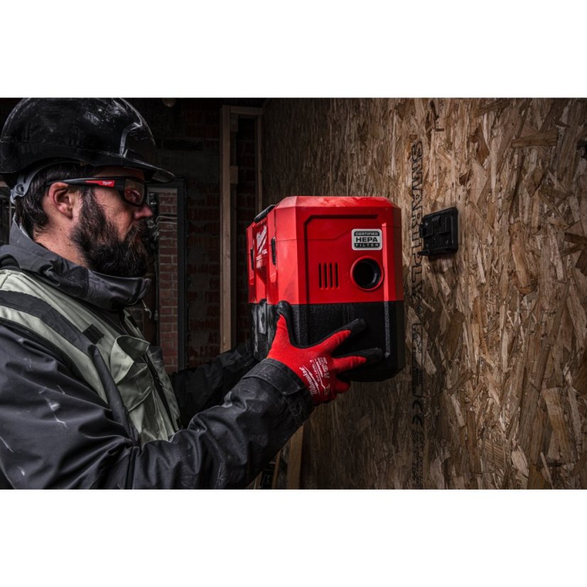 Milwaukee M18 FPOVCL-0 PACKOUT™ vysavač pro mokré/suché vysávání bez aku 4933478187