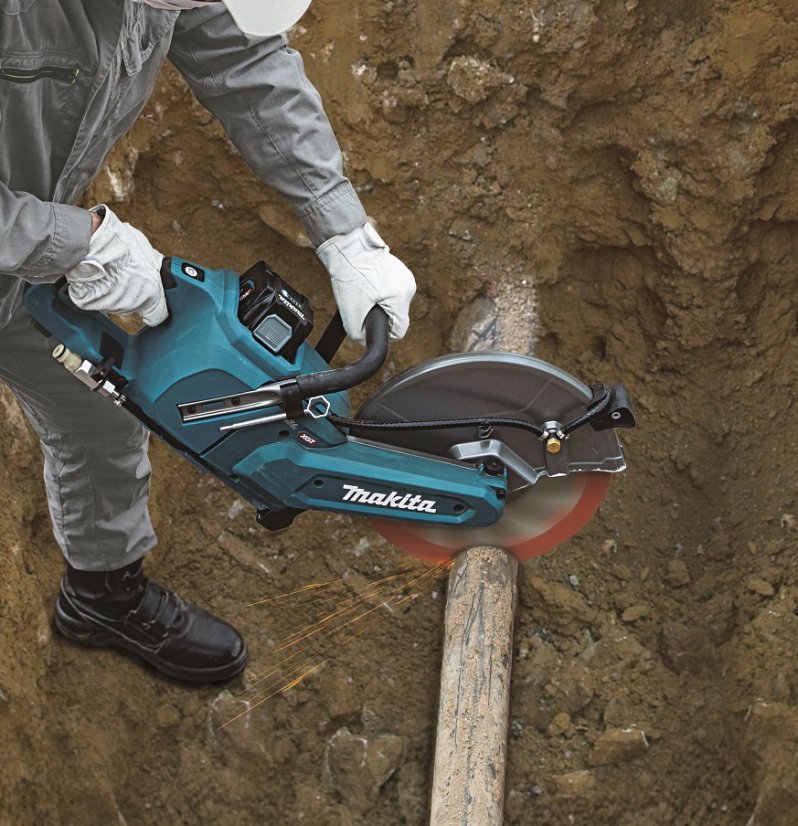 Makita CE004GZ aku rozbrušovací pila 305mm Li-ion XGT 40V bez aku Z