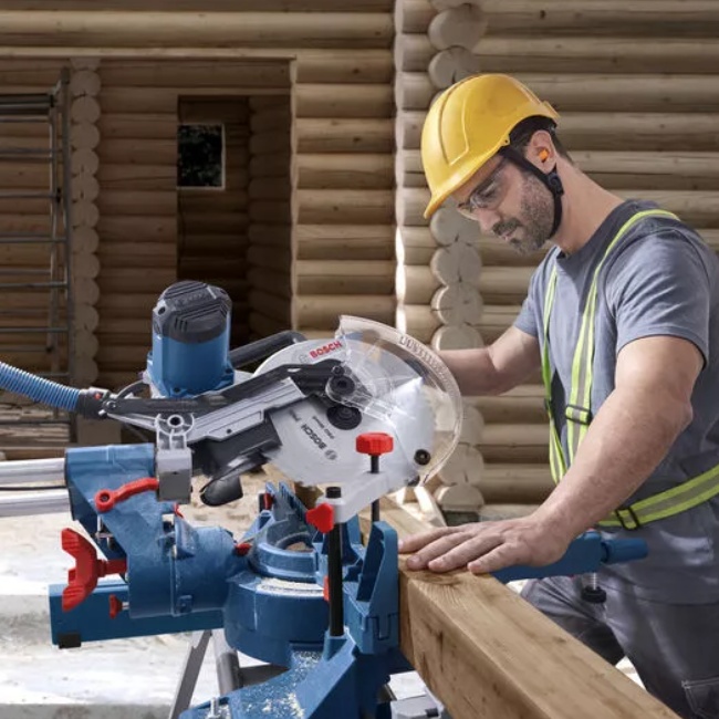Bosch GCM 340-305 D kapovací a pokosová pila 305 mm 0601B60000